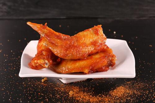 爆料小吃鸡翅的做法视频,视频教学让你轻松学会！